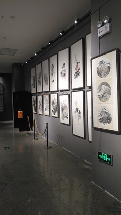 青年畫家李建博個展在艾斯廣場西安市美術家協會藝術畫廊開展